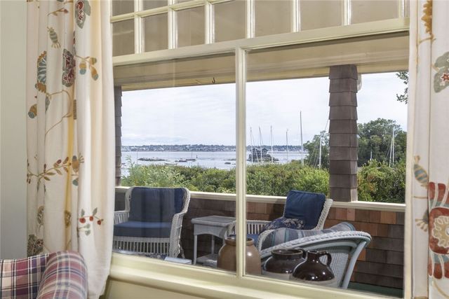 28 Newport Street, Jamestown, RI 02835