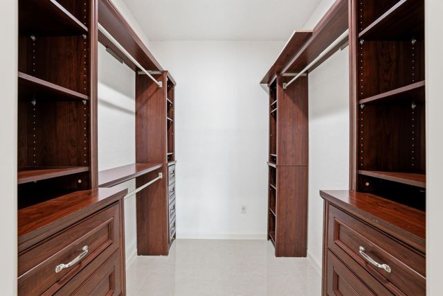 1100 Augusta Drive 57, Houston, TX 77057