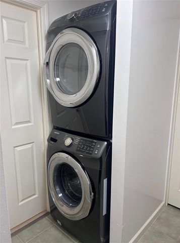 1100 Augusta Drive 57, Houston, TX 77057