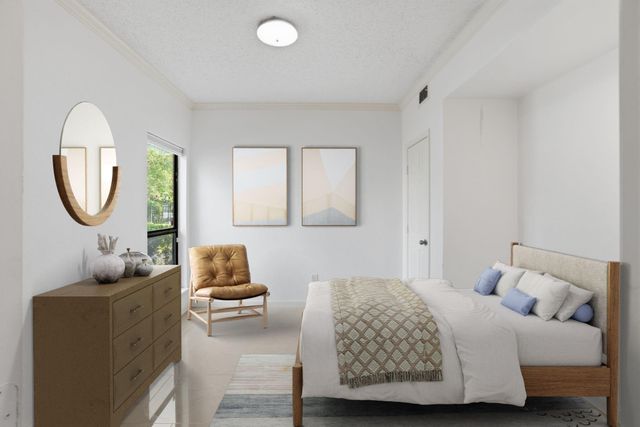 1100 Augusta Drive 57, Houston, TX 77057