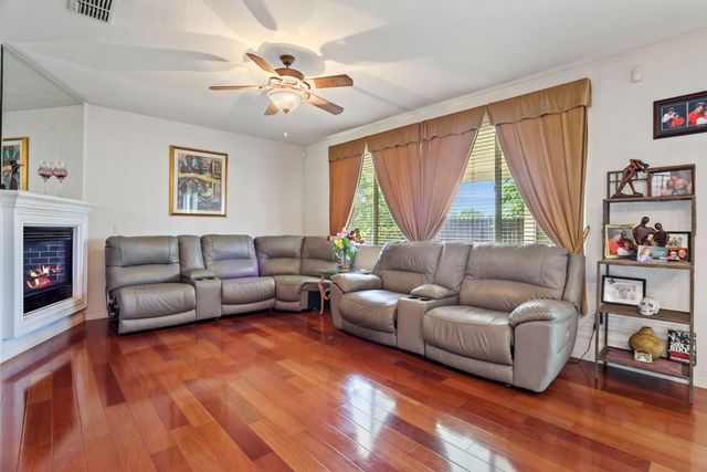 465 Olympus Way, Manteca, CA 95336