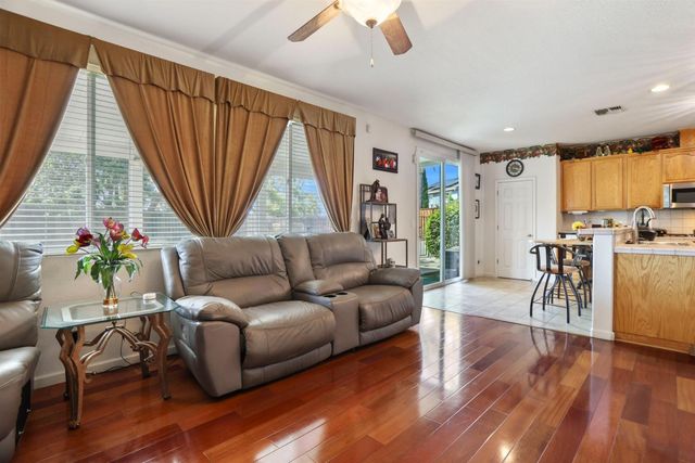 465 Olympus Way, Manteca, CA 95336