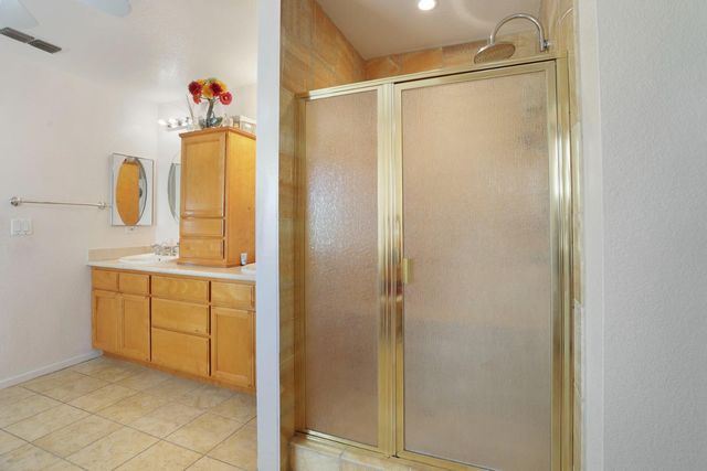 465 Olympus Way, Manteca, CA 95336