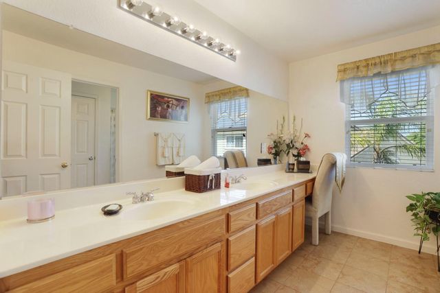 465 Olympus Way, Manteca, CA 95336
