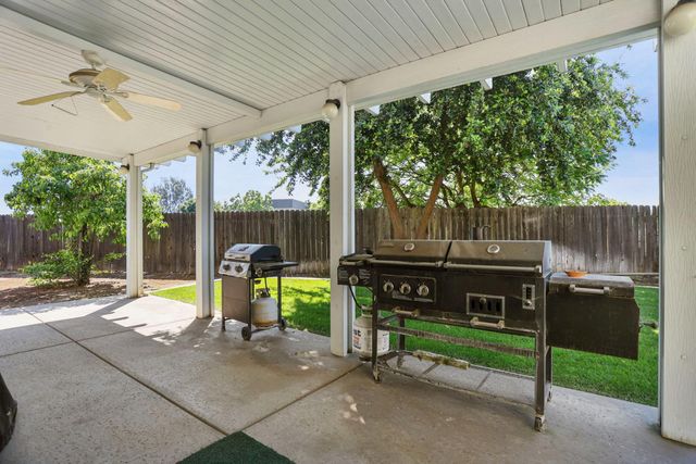 465 Olympus Way, Manteca, CA 95336