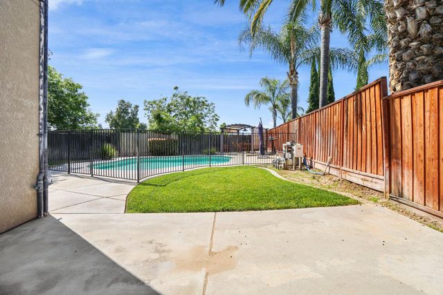 465 Olympus Way, Manteca, CA 95336