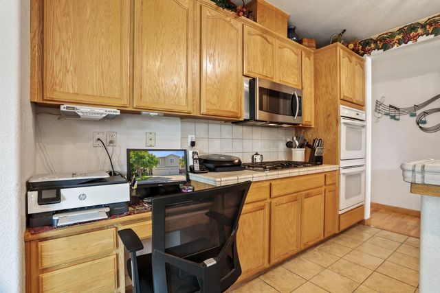 465 Olympus Way, Manteca, CA 95336