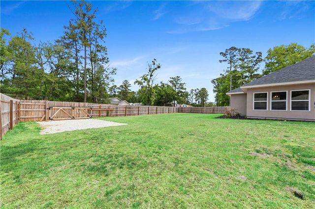 244 Clarks Bluff Road, Kingsland, GA 31548