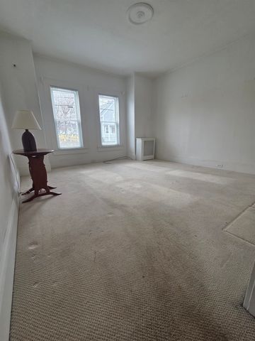 427 Wilson Street, Manchester, NH 03103