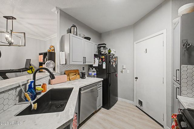 1411 E ORANGEWOOD Avenue 117, Phoenix, AZ 85020