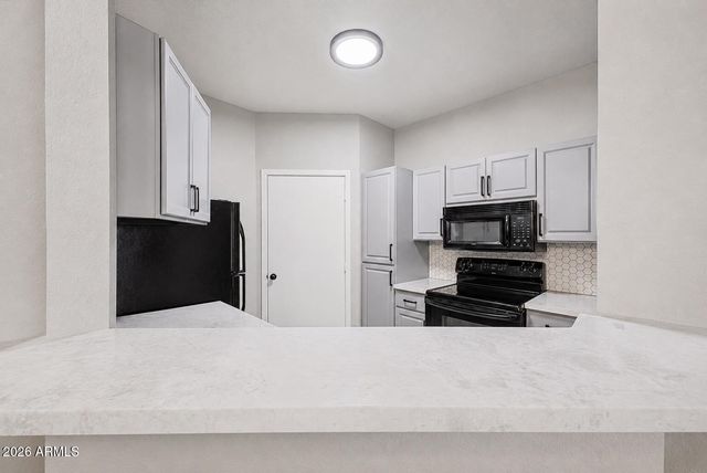 1411 E ORANGEWOOD Avenue 117, Phoenix, AZ 85020