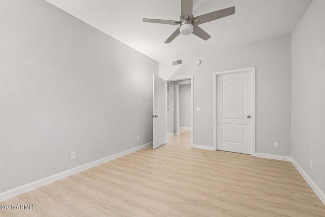 1411 E ORANGEWOOD Avenue 117, Phoenix, AZ 85020
