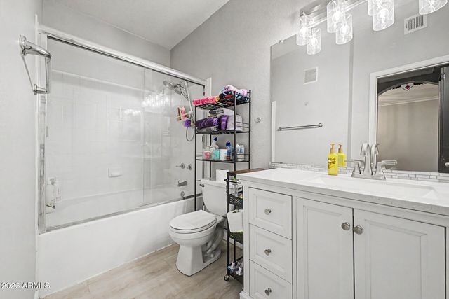 1411 E ORANGEWOOD Avenue 117, Phoenix, AZ 85020
