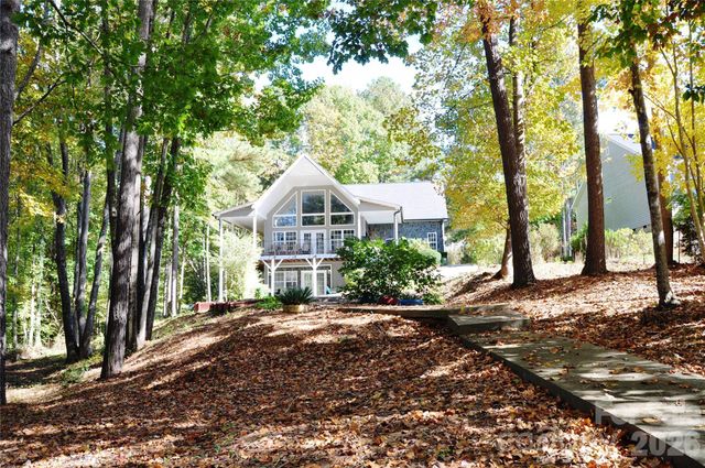 3645 Lake Bluff Drive, Sherrills Ford, NC 28763