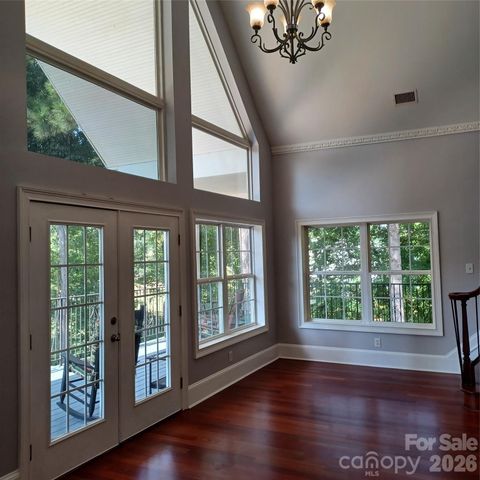 3645 Lake Bluff Drive, Sherrills Ford, NC 28763
