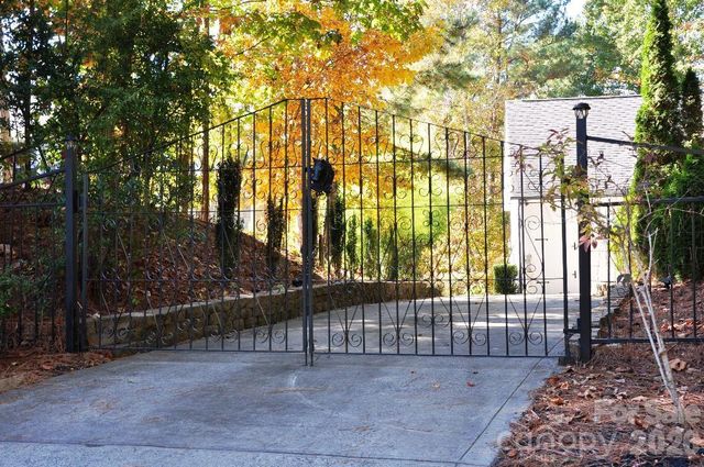 3645 Lake Bluff Drive, Sherrills Ford, NC 28763