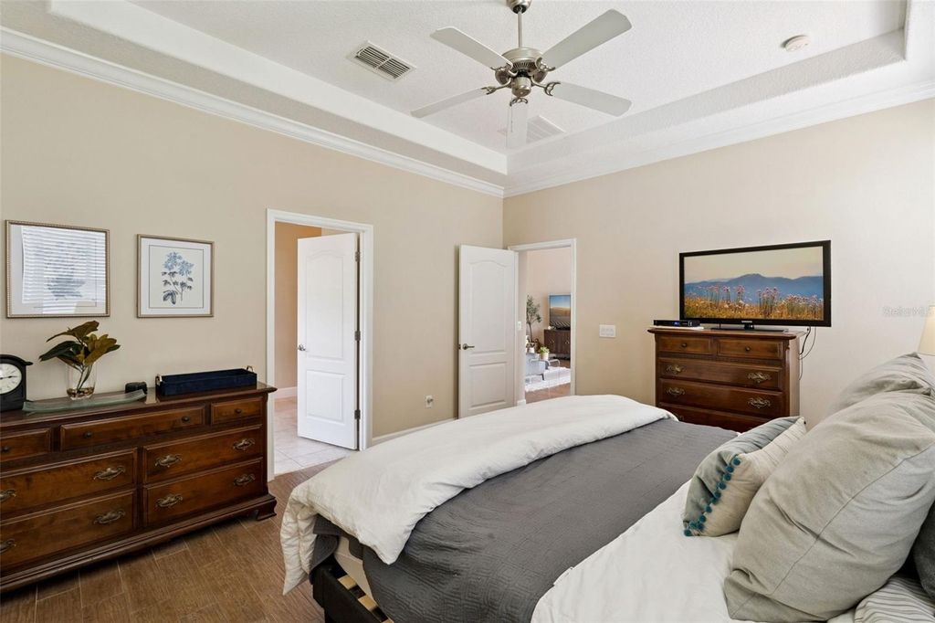 Image 19 of property listing at 14868 CABLESHIRE WAY, Orlando, FL 32824