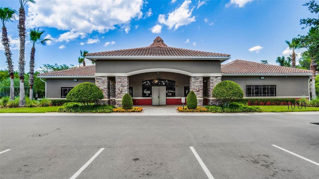 Image 50 of property listing at 14868 CABLESHIRE WAY, Orlando, FL 32824