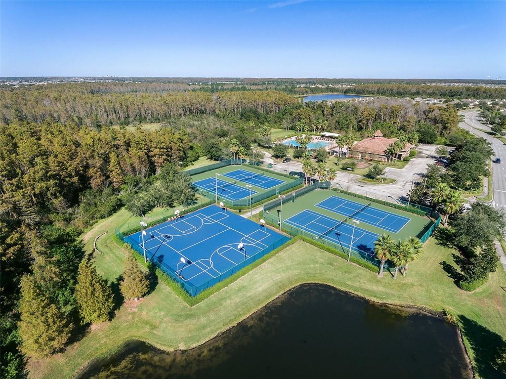 Image 67 of property listing at 14868 CABLESHIRE WAY, Orlando, FL 32824