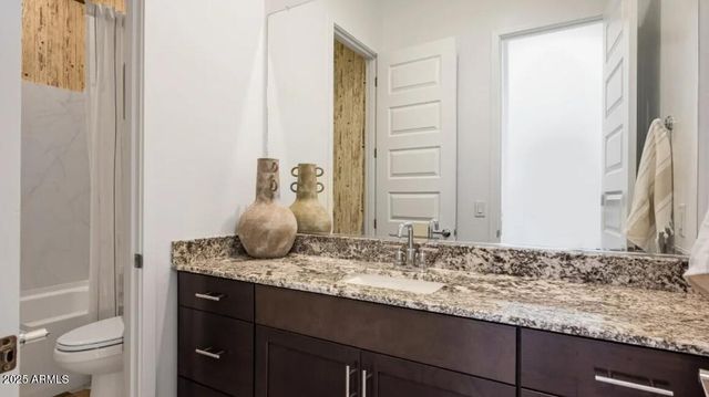 8002 W ROWEL Road, Peoria, AZ 85383