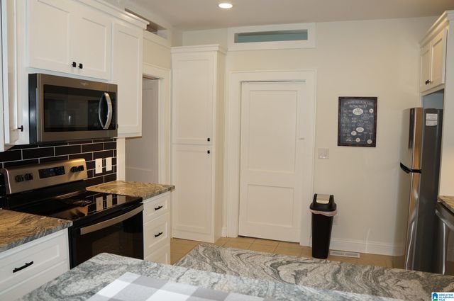 10 BROWN AVENUE, Sylacauga, AL 35150