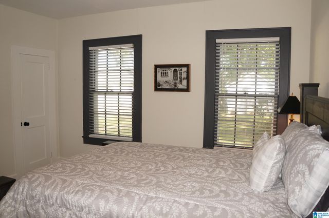 10 BROWN AVENUE, Sylacauga, AL 35150