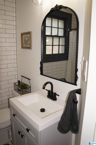 10 BROWN AVENUE, Sylacauga, AL 35150