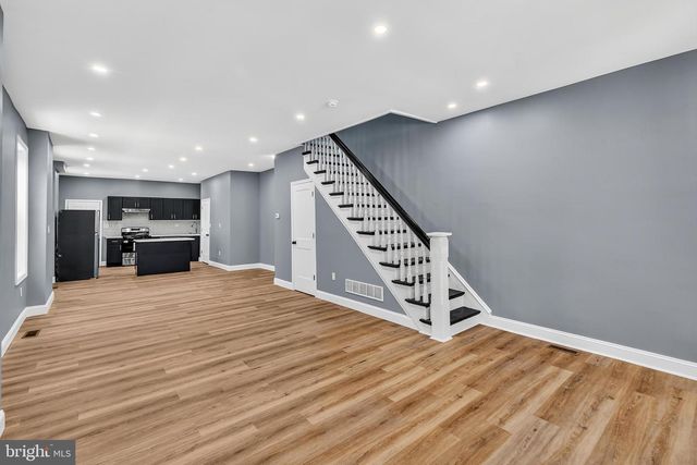 6072 W GIRARD AVE, Philadelphia, PA 19151