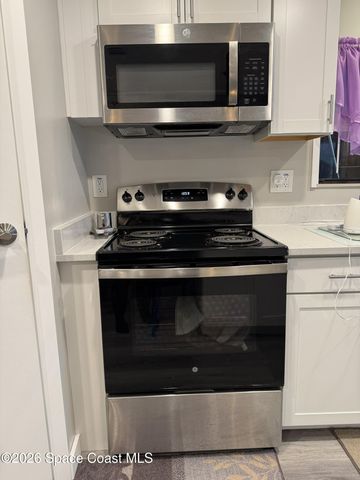 915 Hemlock Street, Barefoot Bay, FL 32976