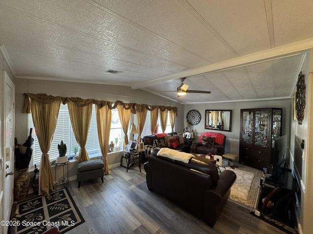 915 Hemlock Street, Barefoot Bay, FL 32976