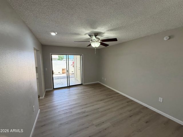 13640 N SILVERBELL Drive 65, Sun City, AZ 85351