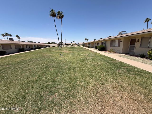 13640 N SILVERBELL Drive 65, Sun City, AZ 85351