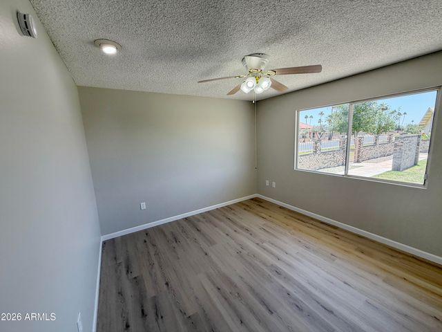 13640 N SILVERBELL Drive 65, Sun City, AZ 85351