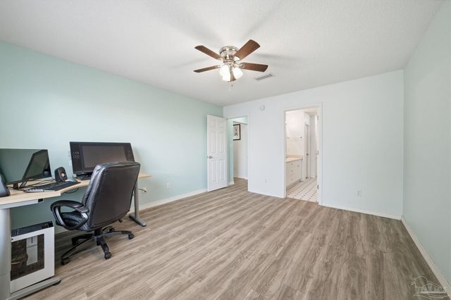 4106 Spinnaker Pl, Pensacola, FL 32507