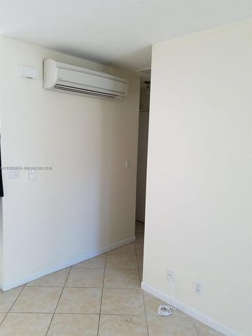 1231 NE 23rd Avenue, Pompano Beach, FL 33062