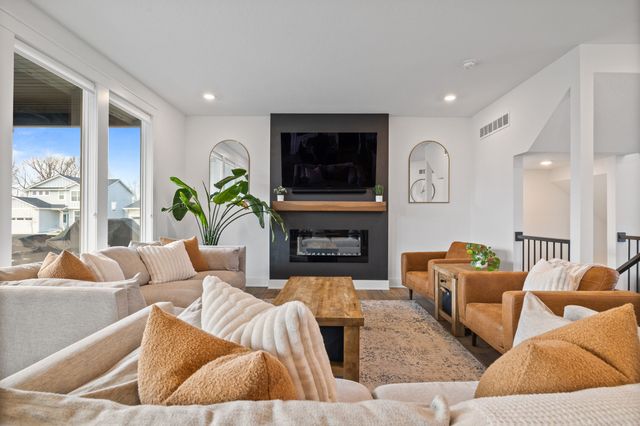 3016 Oak Street, Norwalk, IA 50211