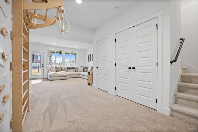 3016 Oak Street, Norwalk, IA 50211