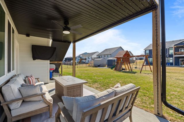 3016 Oak Street, Norwalk, IA 50211