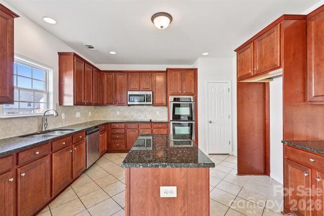 10901 Trout Creek Place, Davidson, NC 28036