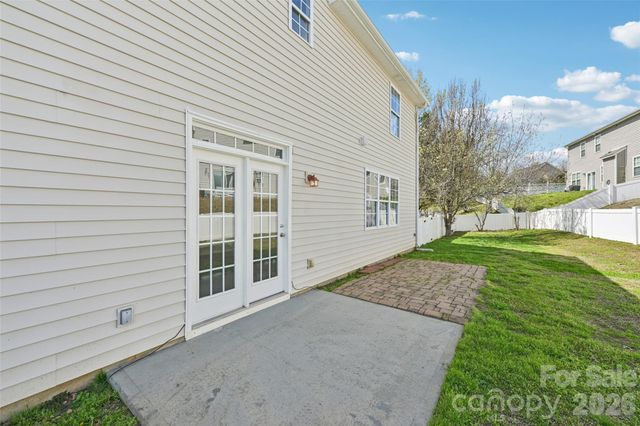 10901 Trout Creek Place, Davidson, NC 28036