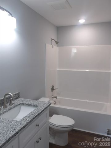 339 W 11th Street, Oakboro, NC 28129