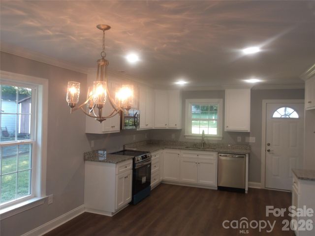 339 W 11th Street, Oakboro, NC 28129