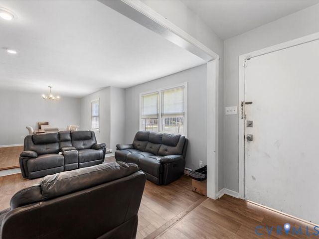 604 Smithfield Ave, Hopewell, VA 23860