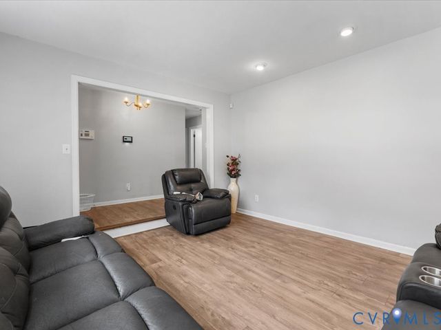 604 Smithfield Ave, Hopewell, VA 23860