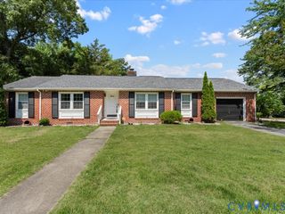 604 Smithfield Ave, Hopewell, VA 23860