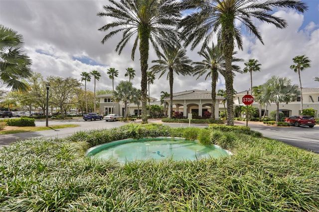 401 DORCHESTER PLACE 69, Sun City Center, FL 33573