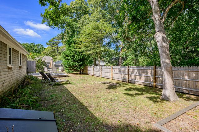 2 Beverly Lane, West Harwich, MA 02671
