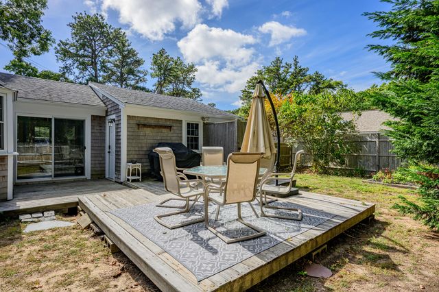 2 Beverly Lane, West Harwich, MA 02671