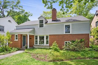712 Juniper Road, Glenview, IL 60025