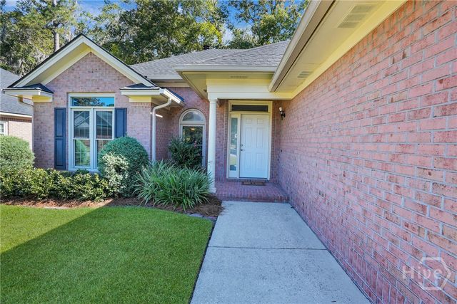 8 Oak Park Place, Savannah, GA 31405